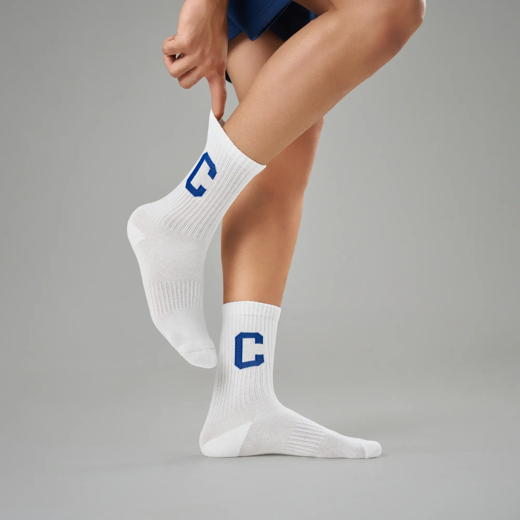 Crew Calf Length Socks - Victory White