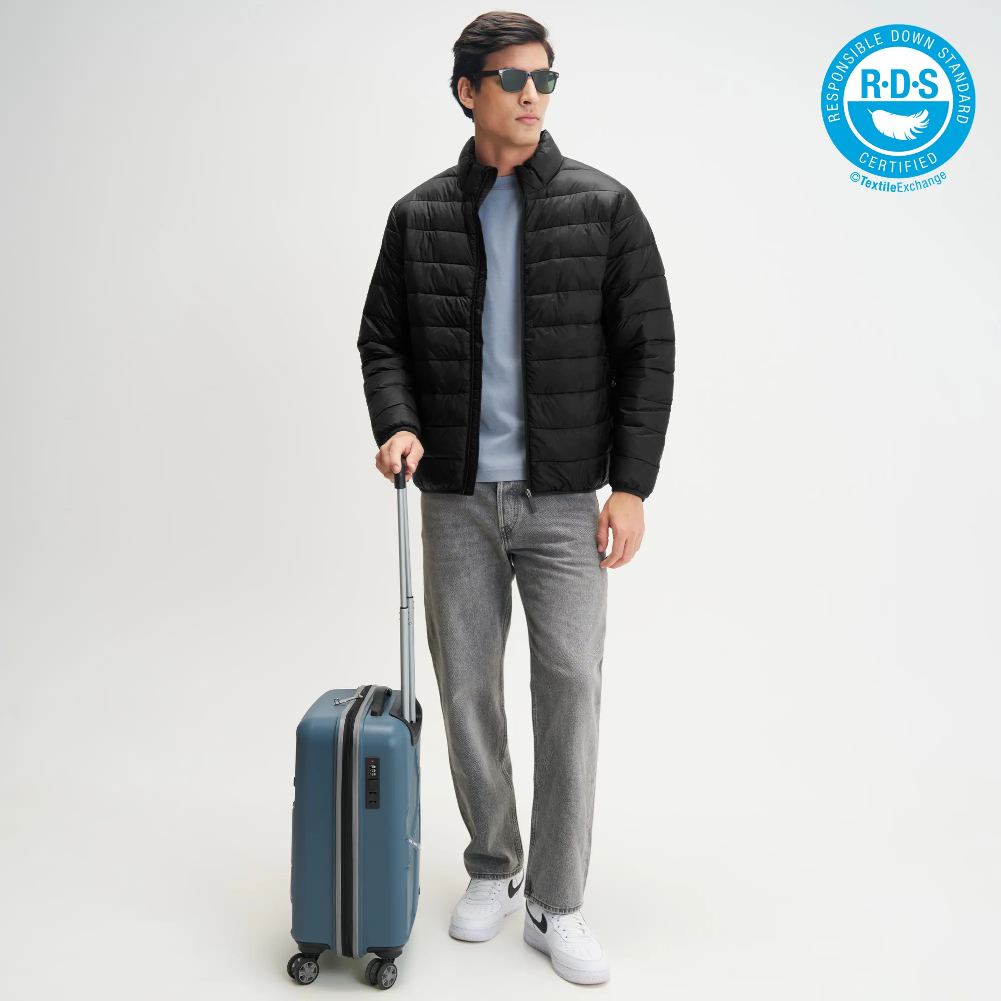 Ultra-Light Puffer Jacket - Charcoal Black - Image 3